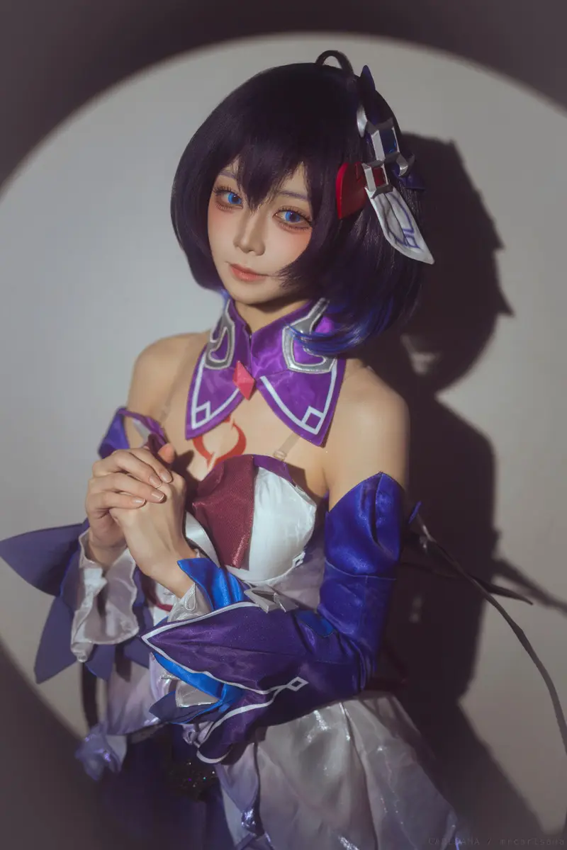 2026-07-18 萤火虫 小倩 希儿 第 2 张